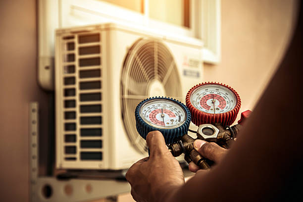 Professional Ductwork Repair technician working in Mona, UT